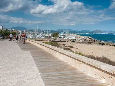 Wonderful, 100 Meters From The Beach. Appartement